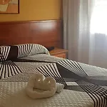 Os Pazos Familiar Hotel