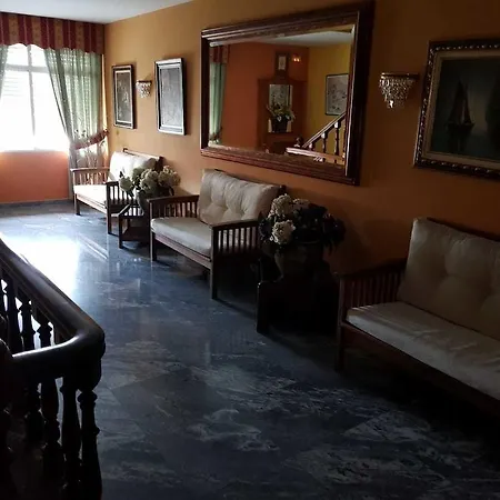 Os Pazos Familiar Hotel