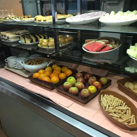 Os Pazos Familiar 2* קמבדוס