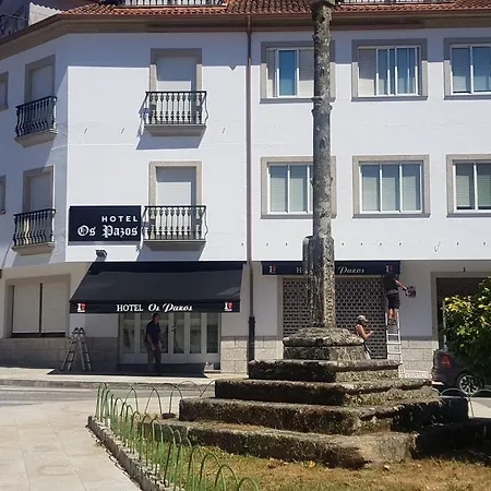 Os Pazos Familiar מלון 2*