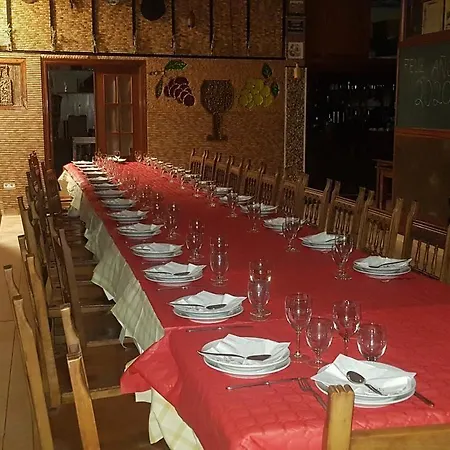 Os Pazos Familiar 2* קמבדוס