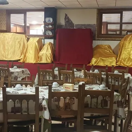 Os Pazos Familiar