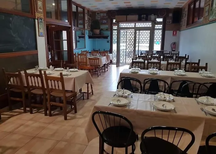 Os Pazos Familiar Otel 2*