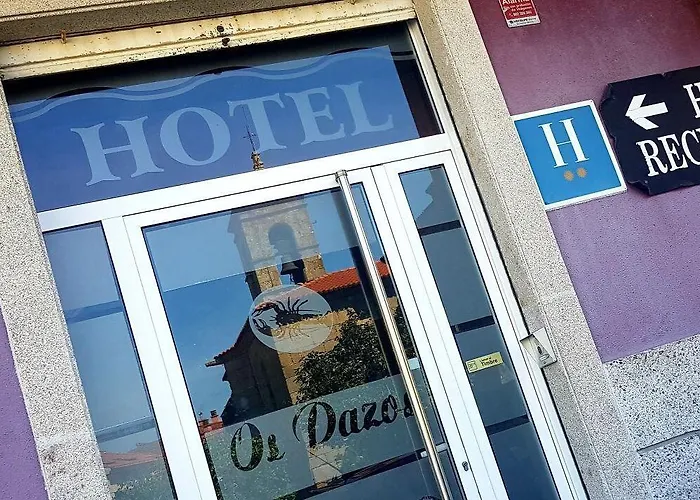 Otel Os Pazos Familiar