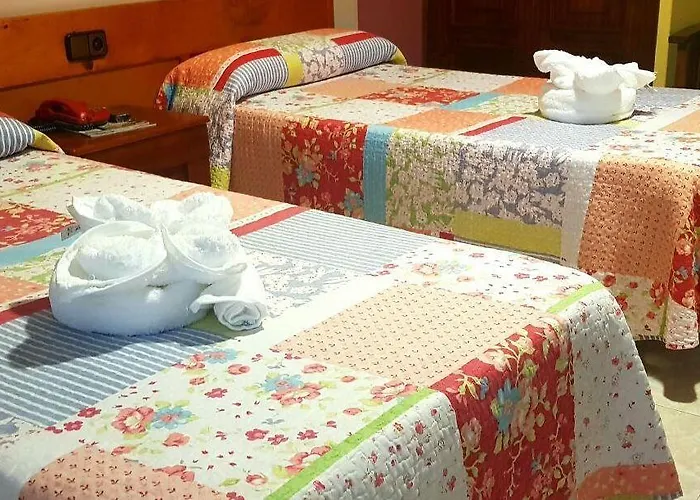 Otel Os Pazos Familiar