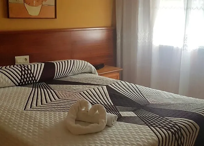 Os Pazos Familiar Otel